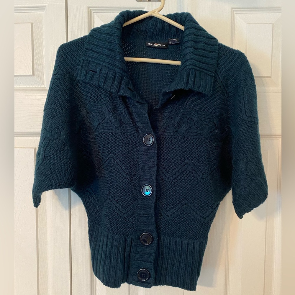 Dark turquoise cable knit crop sweater
